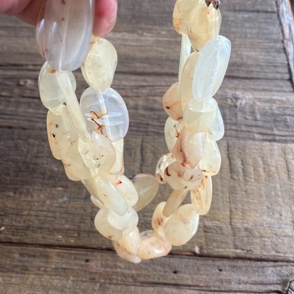 VTG Lydell NYC Acrylic stone Beaded Necklace Triple Strand Gold Tone statement - Picture 6 of 8